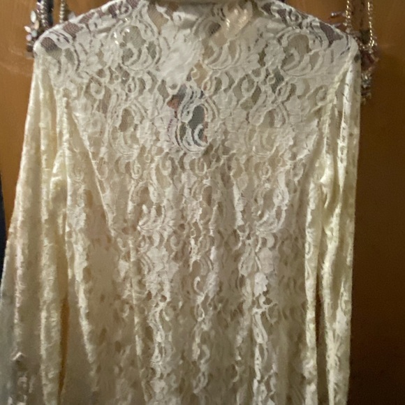 Ariat Lace Shirt - Picture 2 of 3